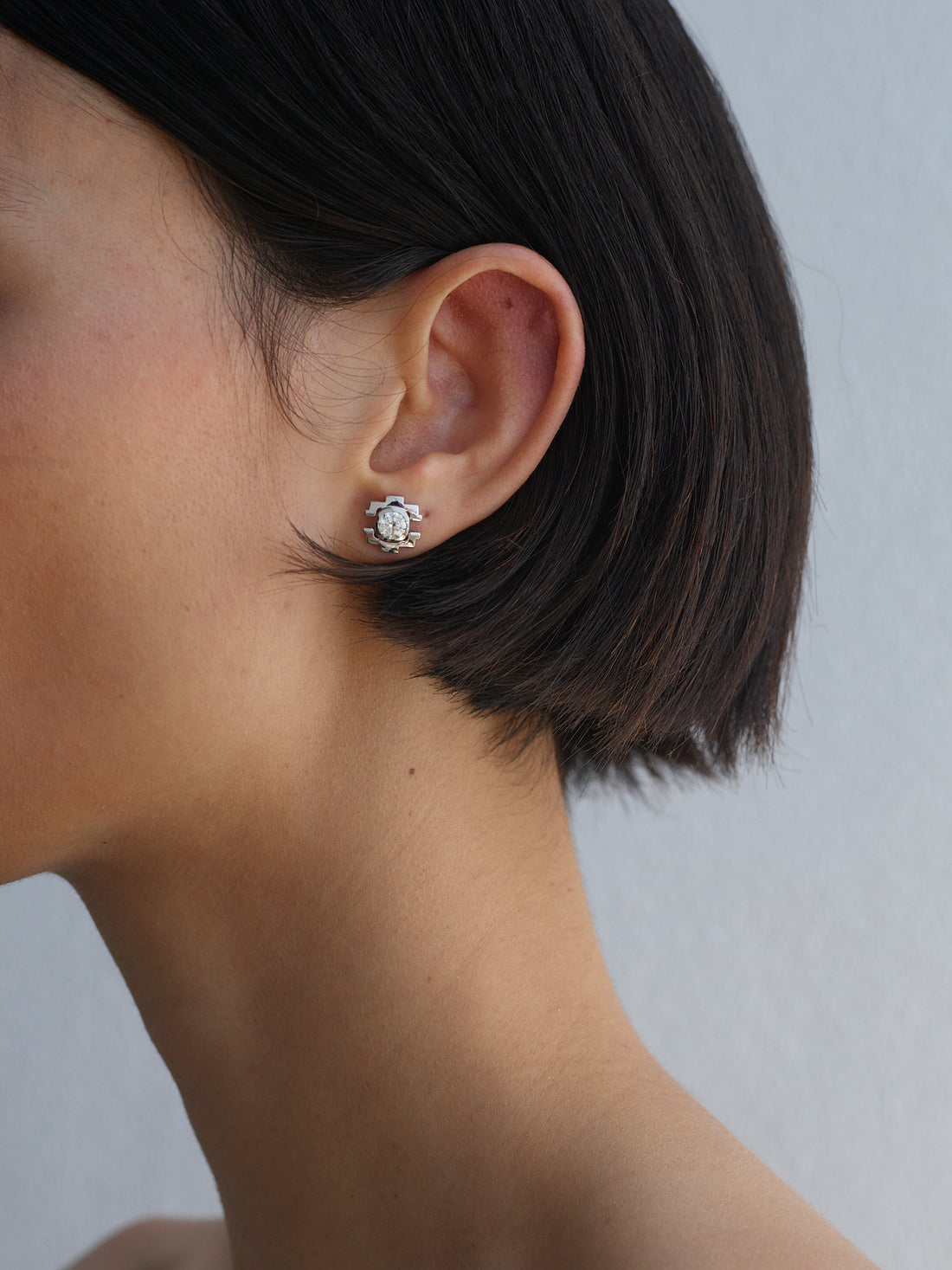 Lera Stud in White Gold