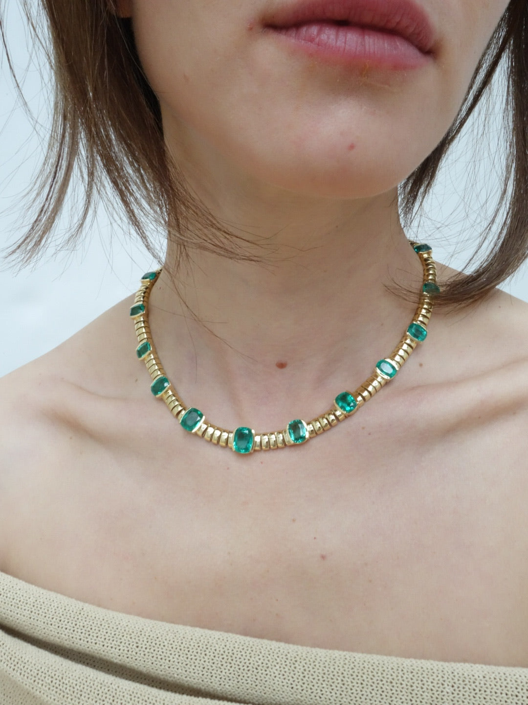 Emerald Gatsby Collier