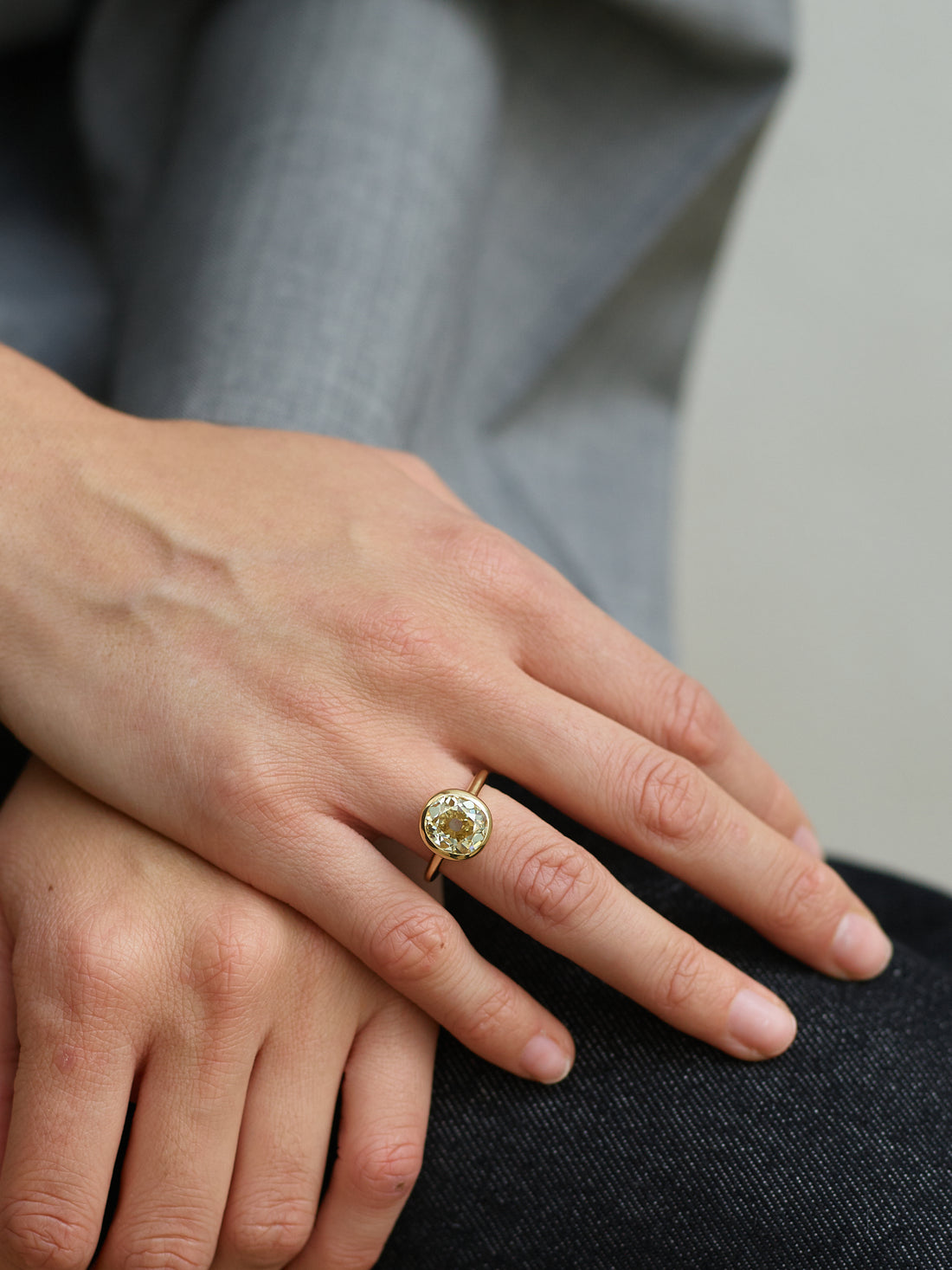 4.28ct Thin Sera Ring